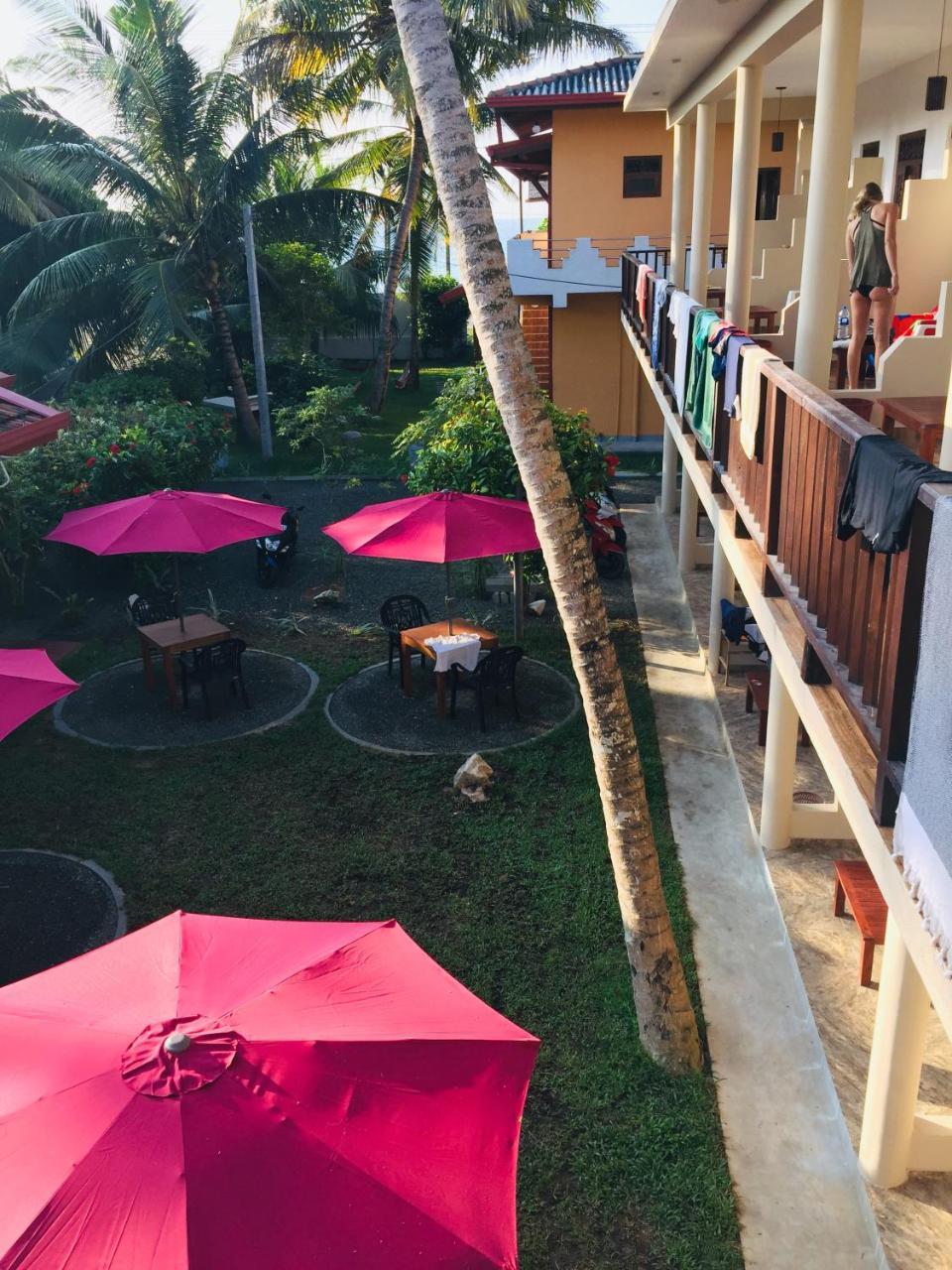 Hot Tuna Surfers Rest Midigama East Exterior photo